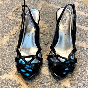 White House Black Market pumps